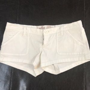 Hollister Size 1 white Shorts!!! Barely worn!!!